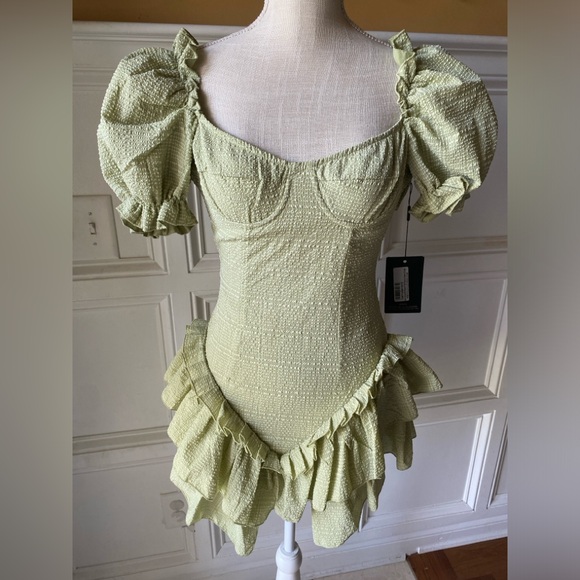 NWT PRETTY LITTLE THINGS SAGE GREEN PUFF SLEEVE RUFFLE SKIRT BODYCON DRESS SIZE0 - Picture 2 of 11